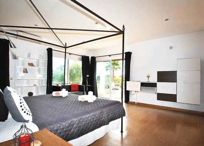 Bogota By Algarve Vacation Villa *